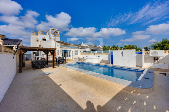 Villa - Resale - TORREVIEJA - La Siesta - El Chaparral - San Luis
