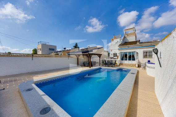 Villa - Segunda Mano - TORREVIEJA - La Siesta - El Chaparral - San Luis