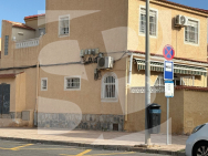 Смежный дом · Продажа TORREVIEJA · La Siesta - El Chaparral - San Luis
