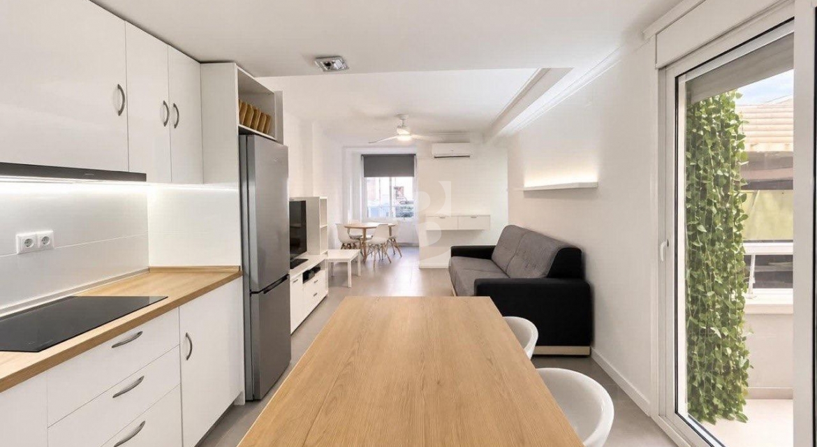 Apartment · Odsprzedaż LA MARINA · 